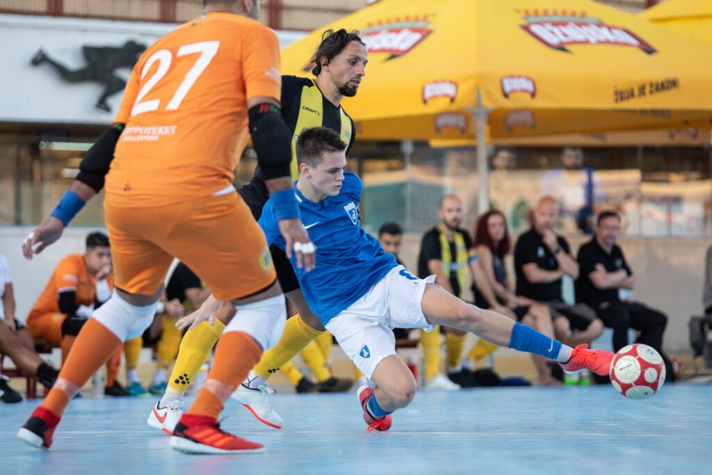 Dinamo slavio u golijadi