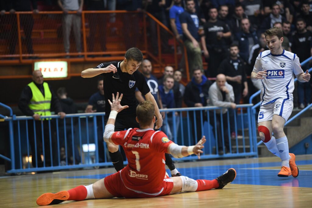 Futsal Dinamo - Uspinjača-Gimka