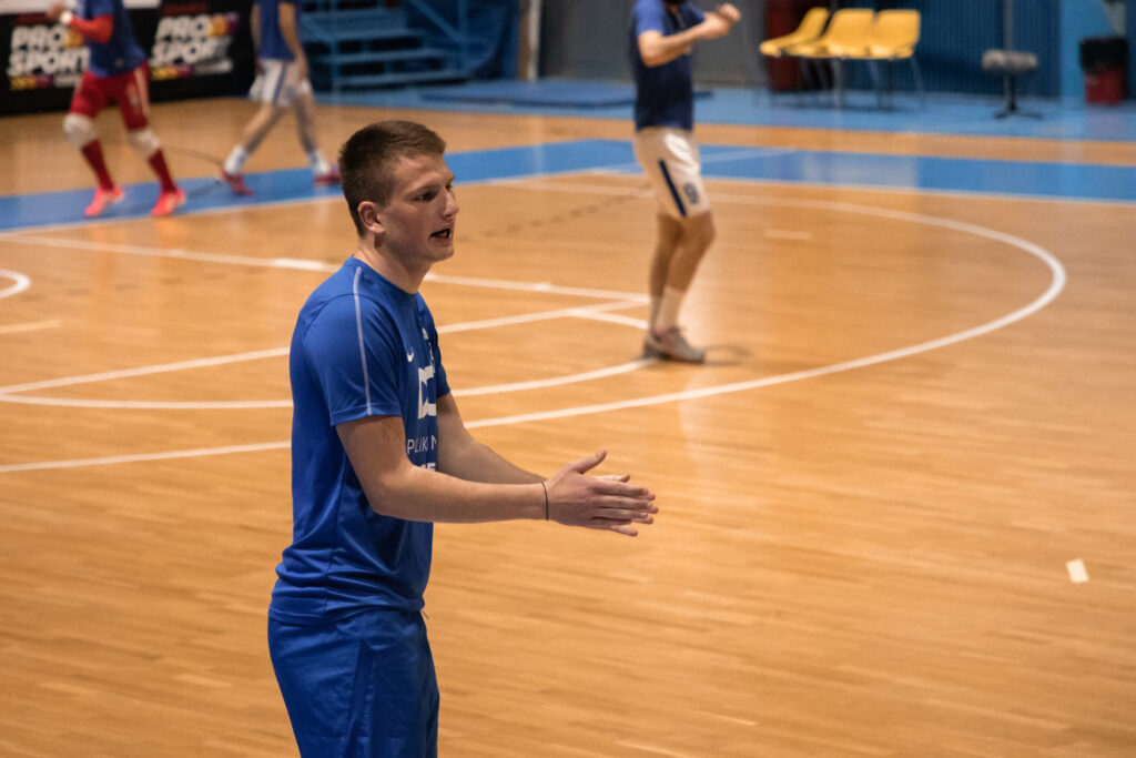 Dinamo - Alumnus izvještaj