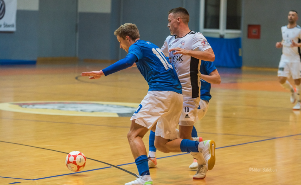 crnica - dinamo (subota, 19h)