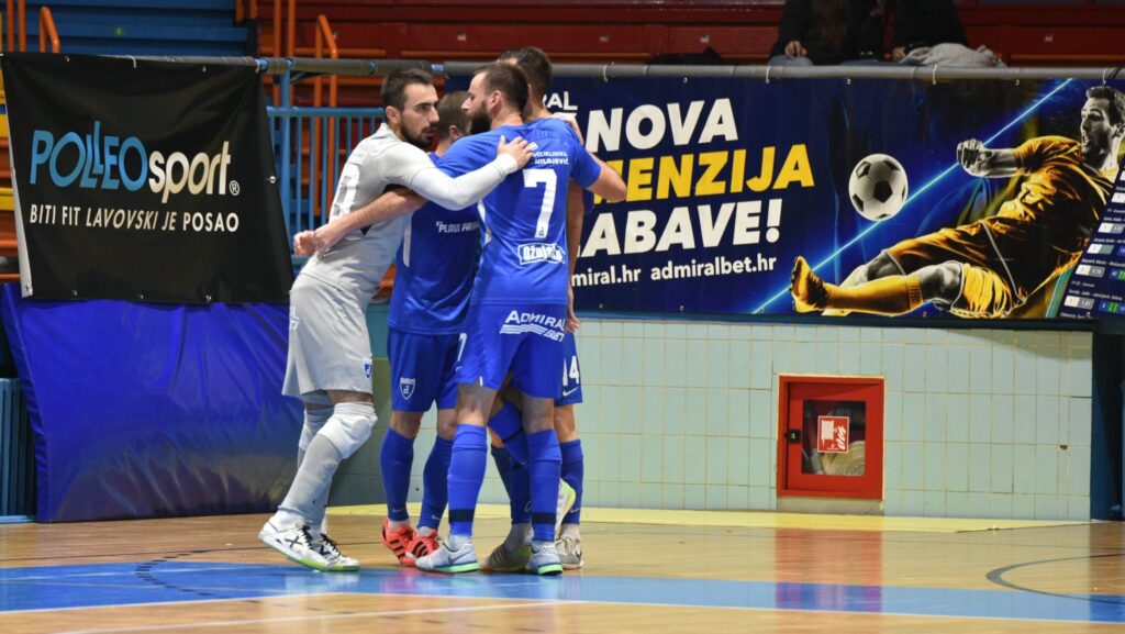 futsal dinamo square