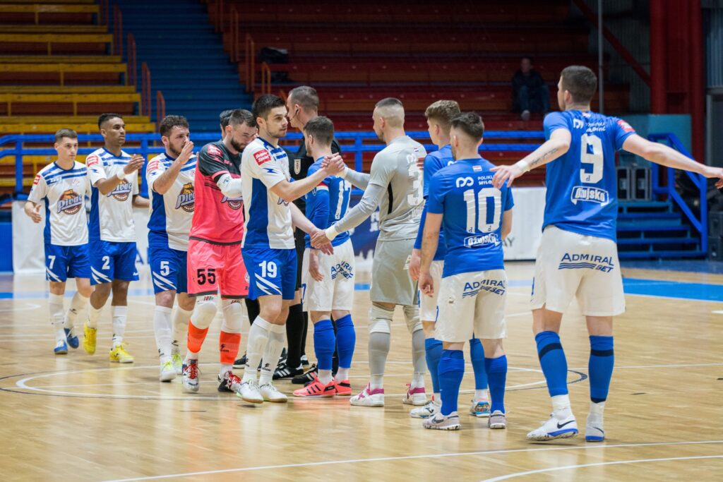 Dinamo - Vrgorac