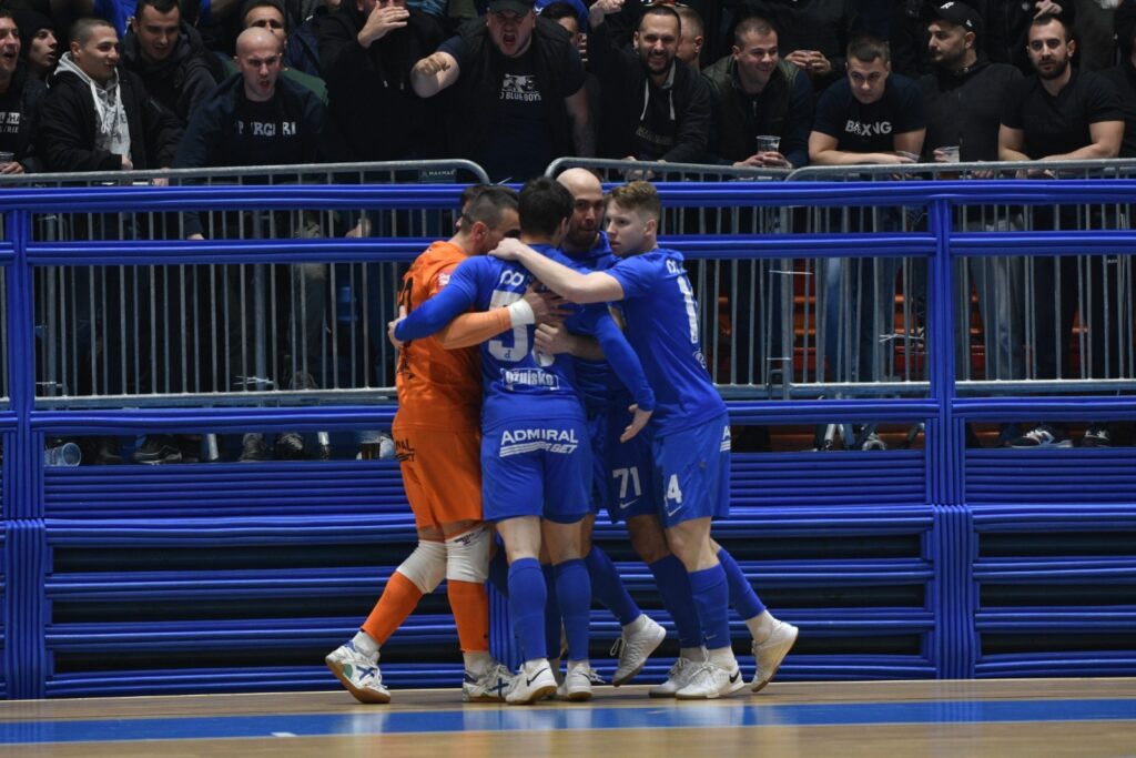futsal dinamo torcida 6 0
