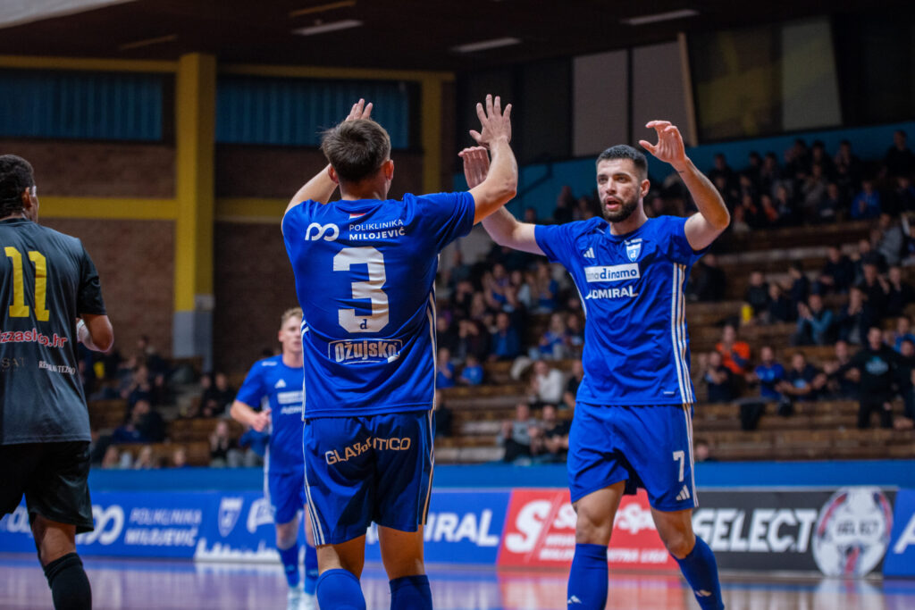 Futsal Dinamo -Square