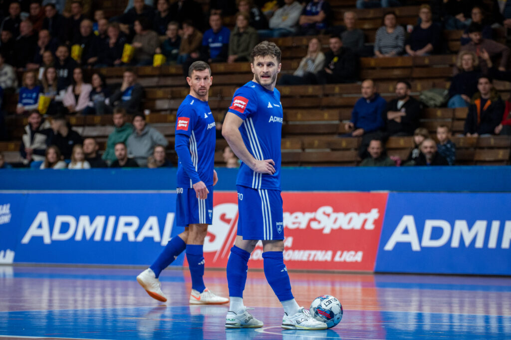 Futsal Dinamo - Olmissum
